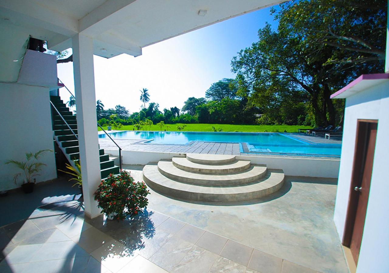 Birdsong Leisure Resort Тиссамахарама Экстерьер фото